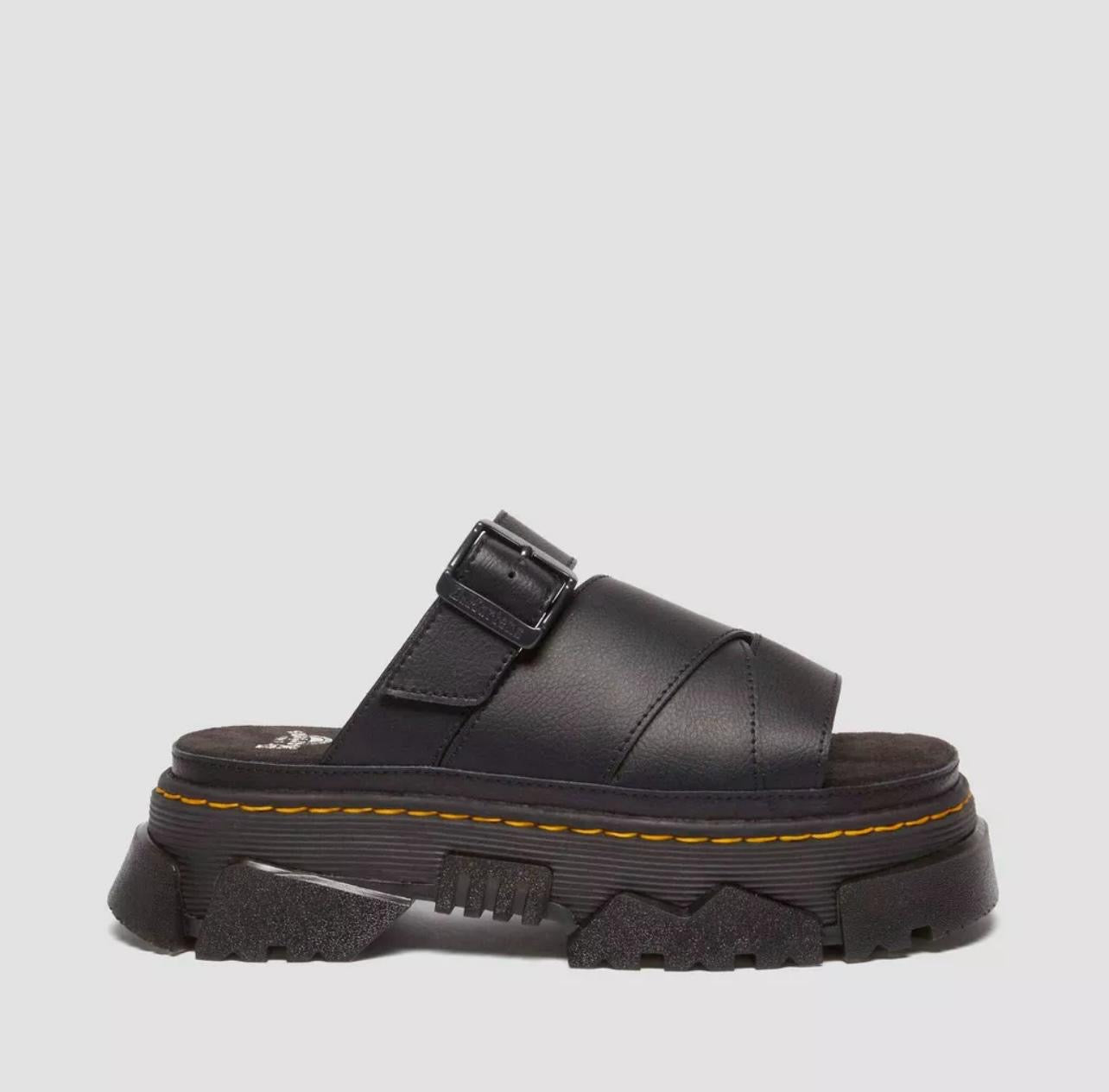 DR MARTENS