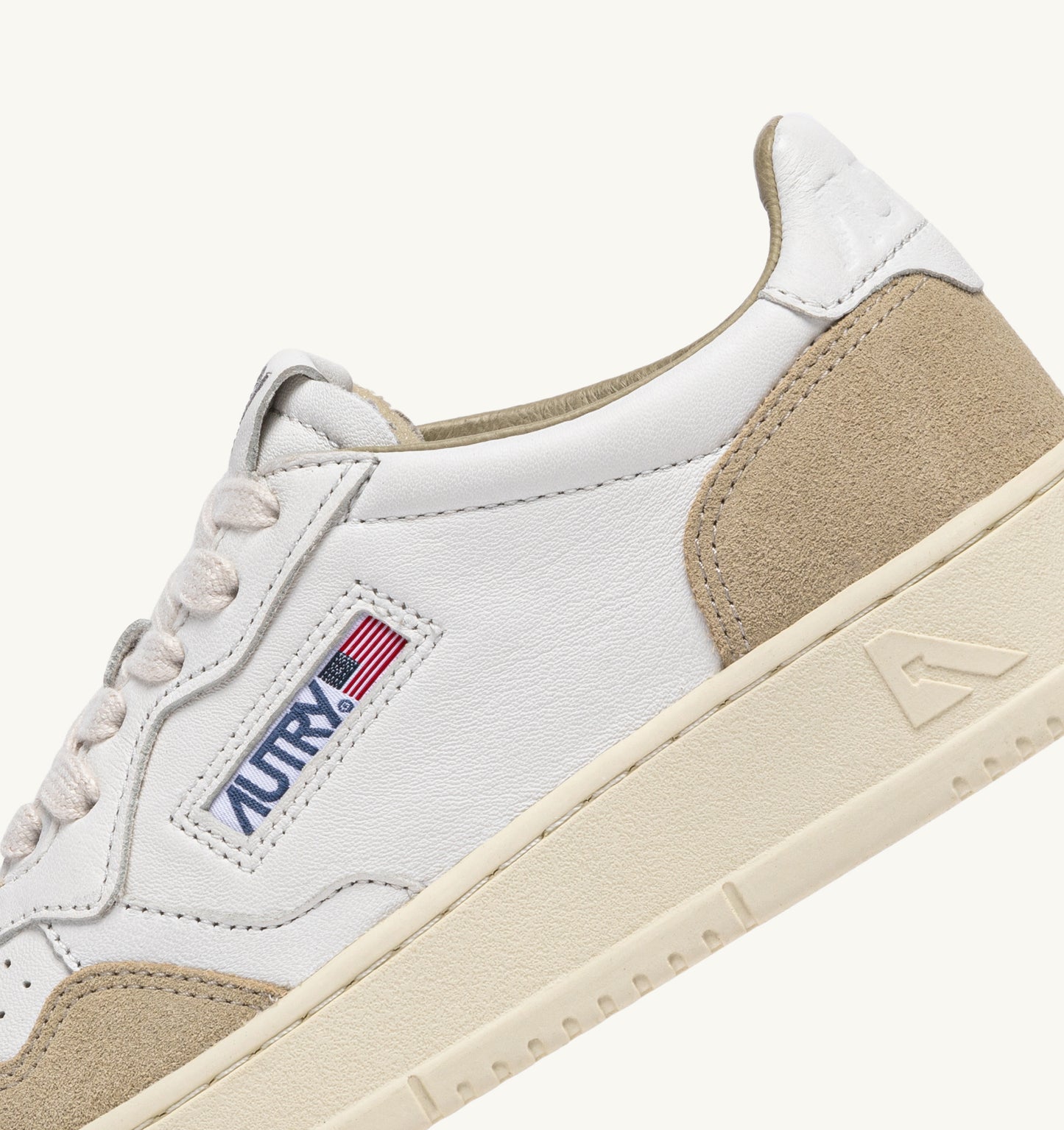 AUTRY MEDALIST LOW BEIGE