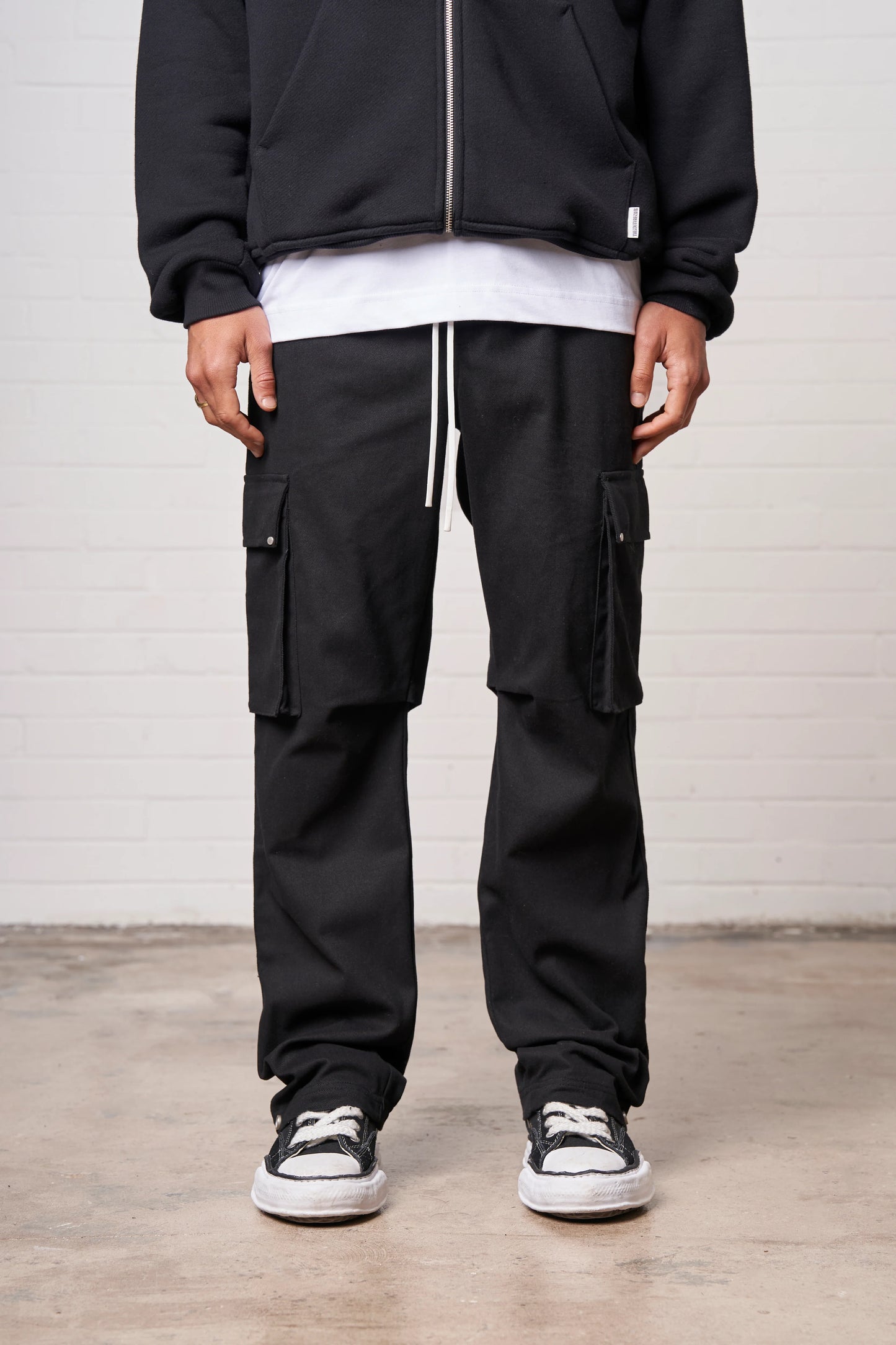Cargo black