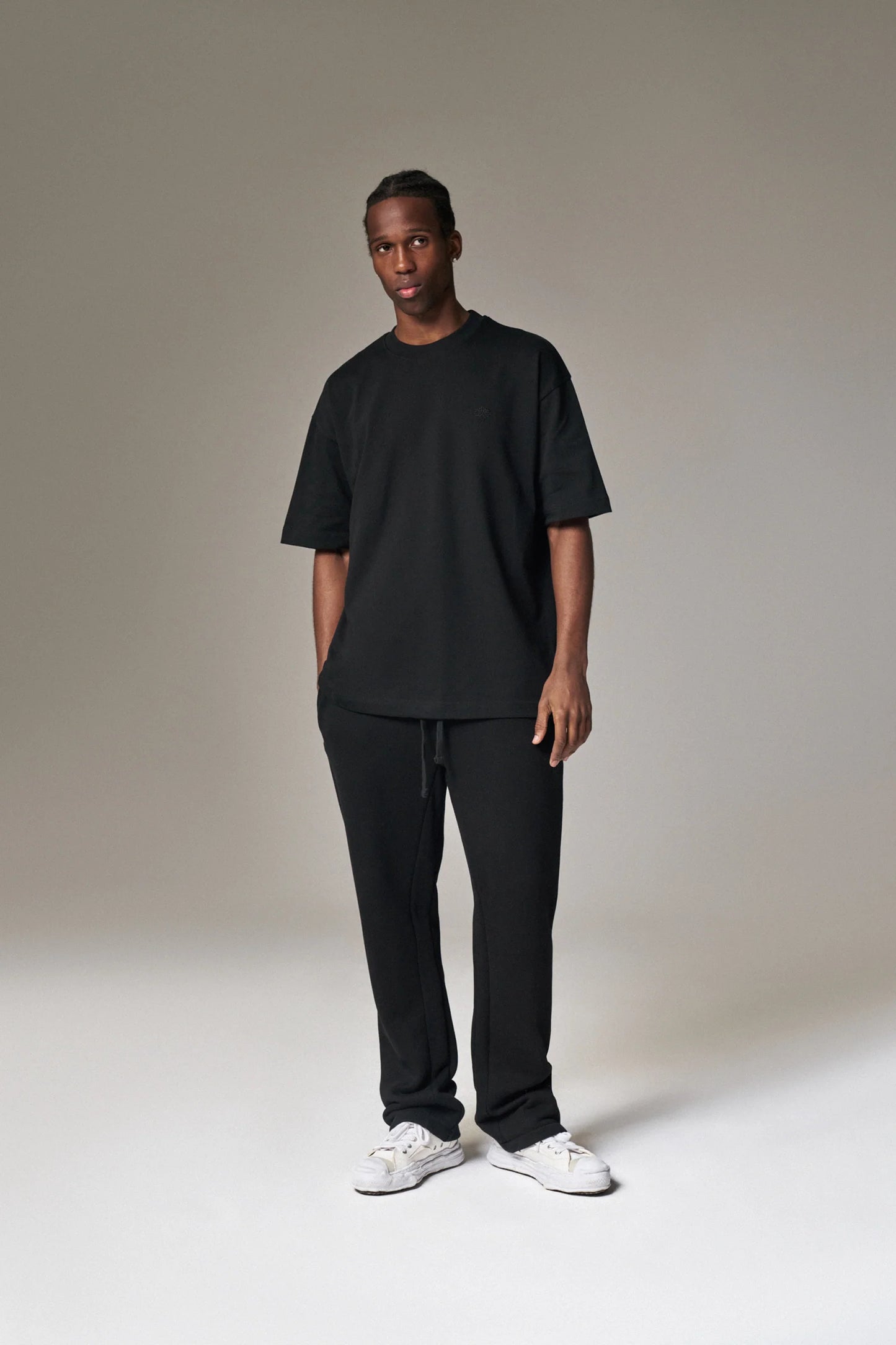 LAUNDERED CLASSICS T-SHIRT BLACK