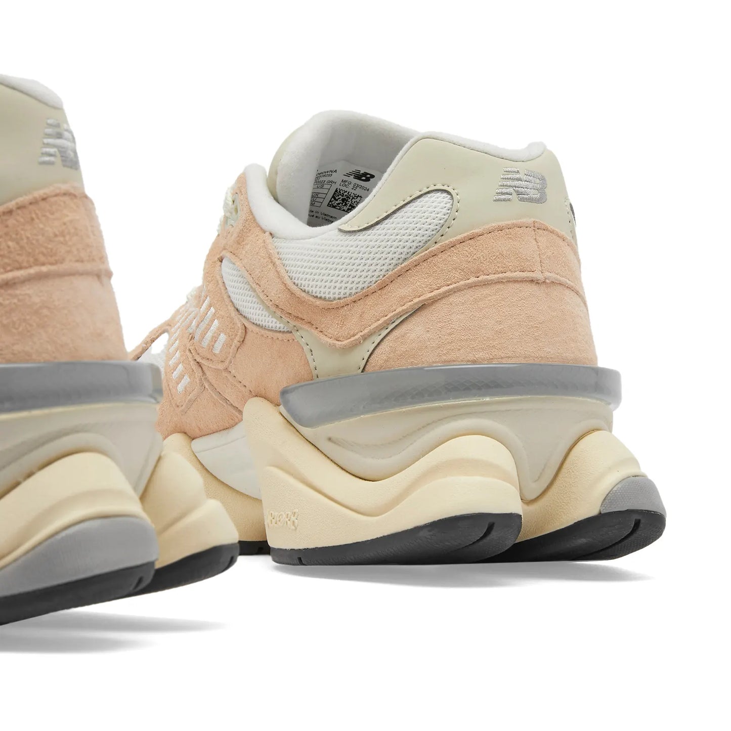 NEW BALANCE U9060WNA
Vintage Rose