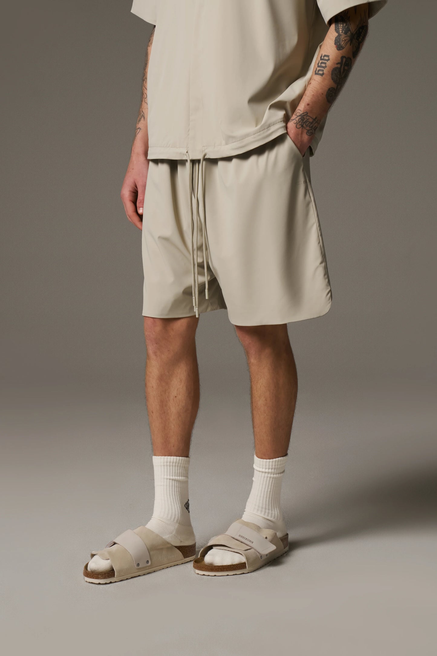 NYLON DRAWCORD SHORTS STONE