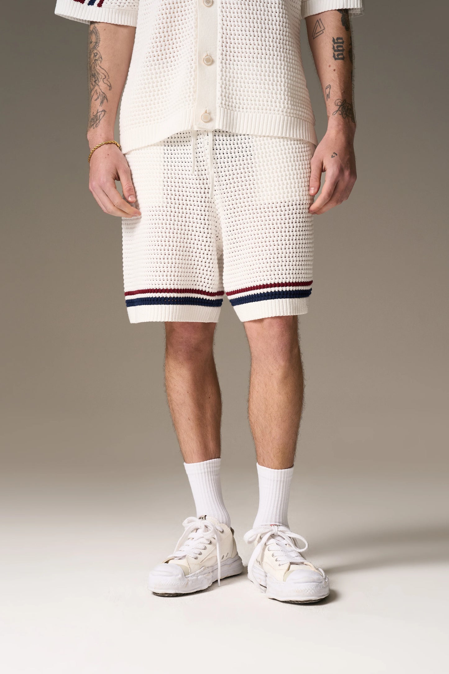 STRIPE CROCHET KNIT SHORTS BURGUNDY