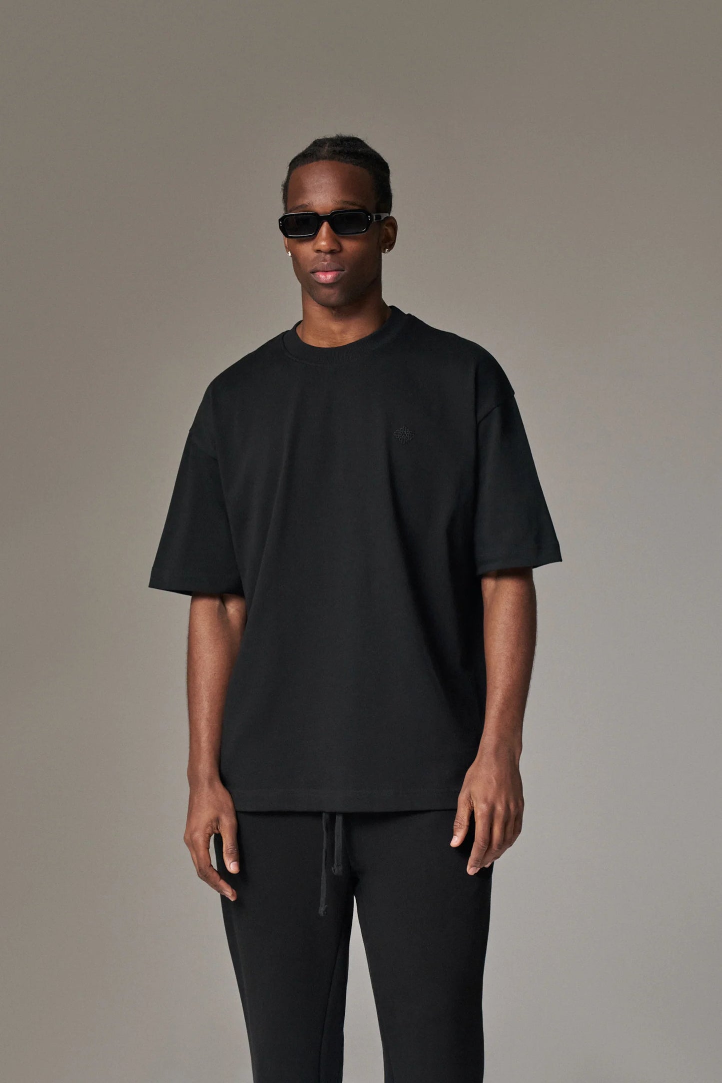 LAUNDERED CLASSICS T-SHIRT BLACK
