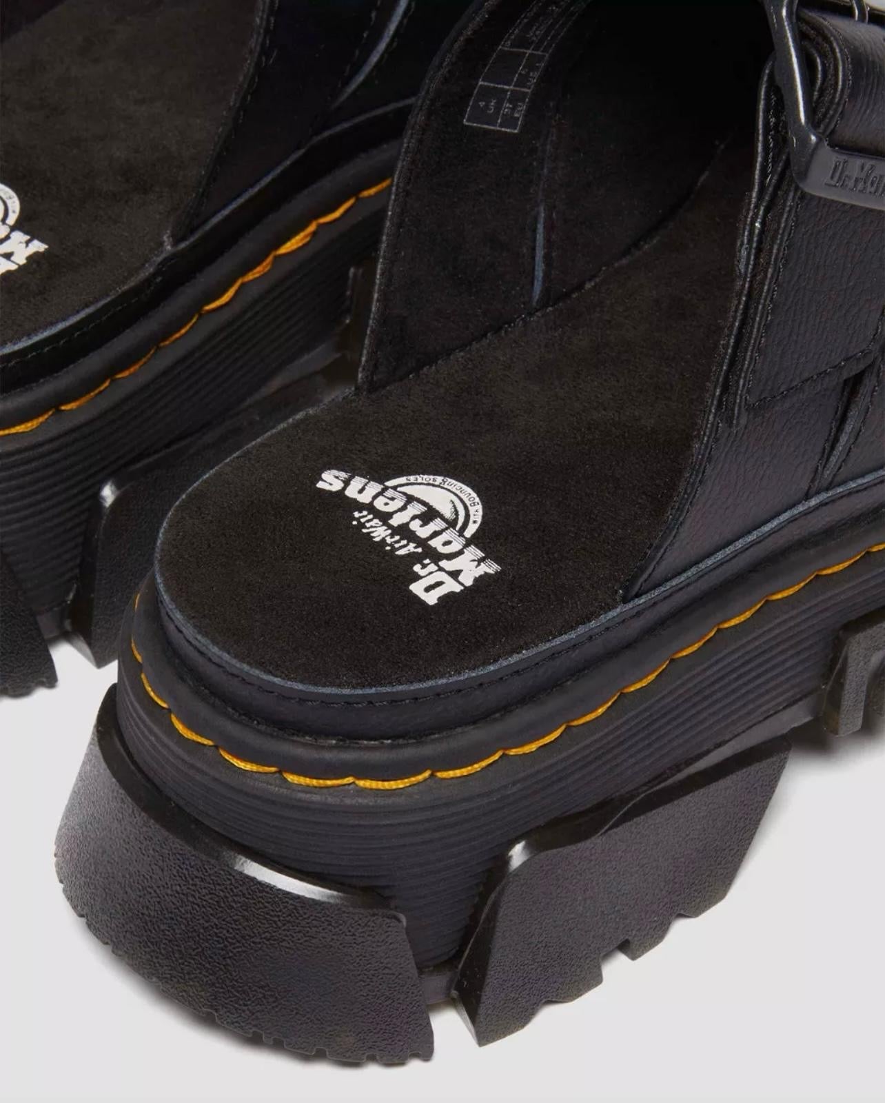 DR MARTENS