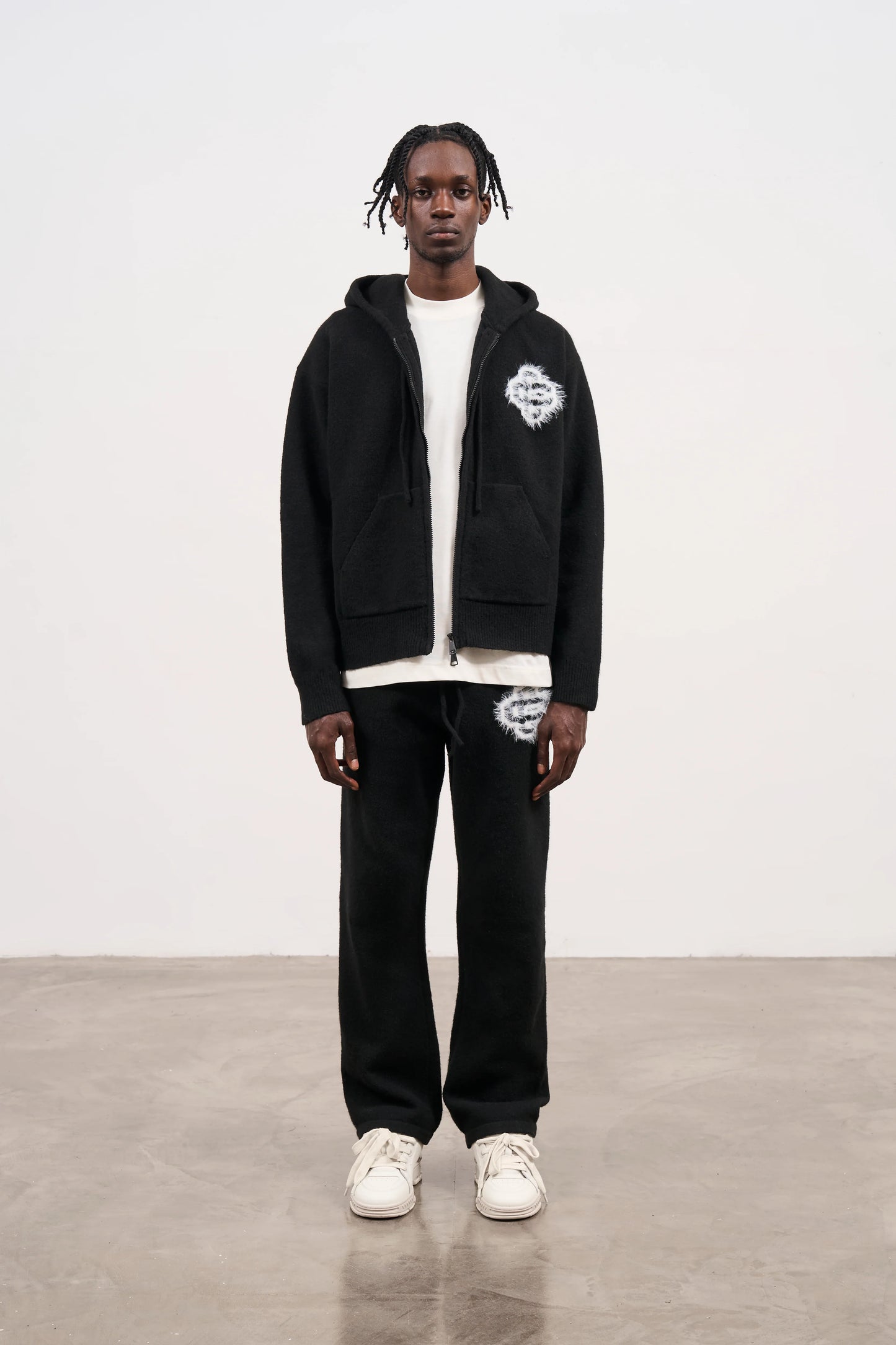 FLUFFY EMBLEM ZIP THROUGH KNITTED HOODIE