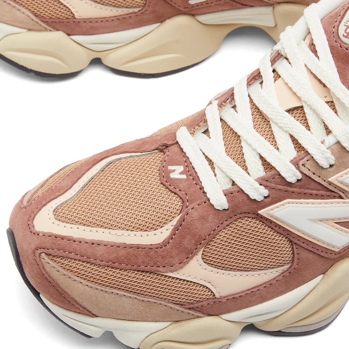 NEW BALANCE U9060EEH SNEAKERS