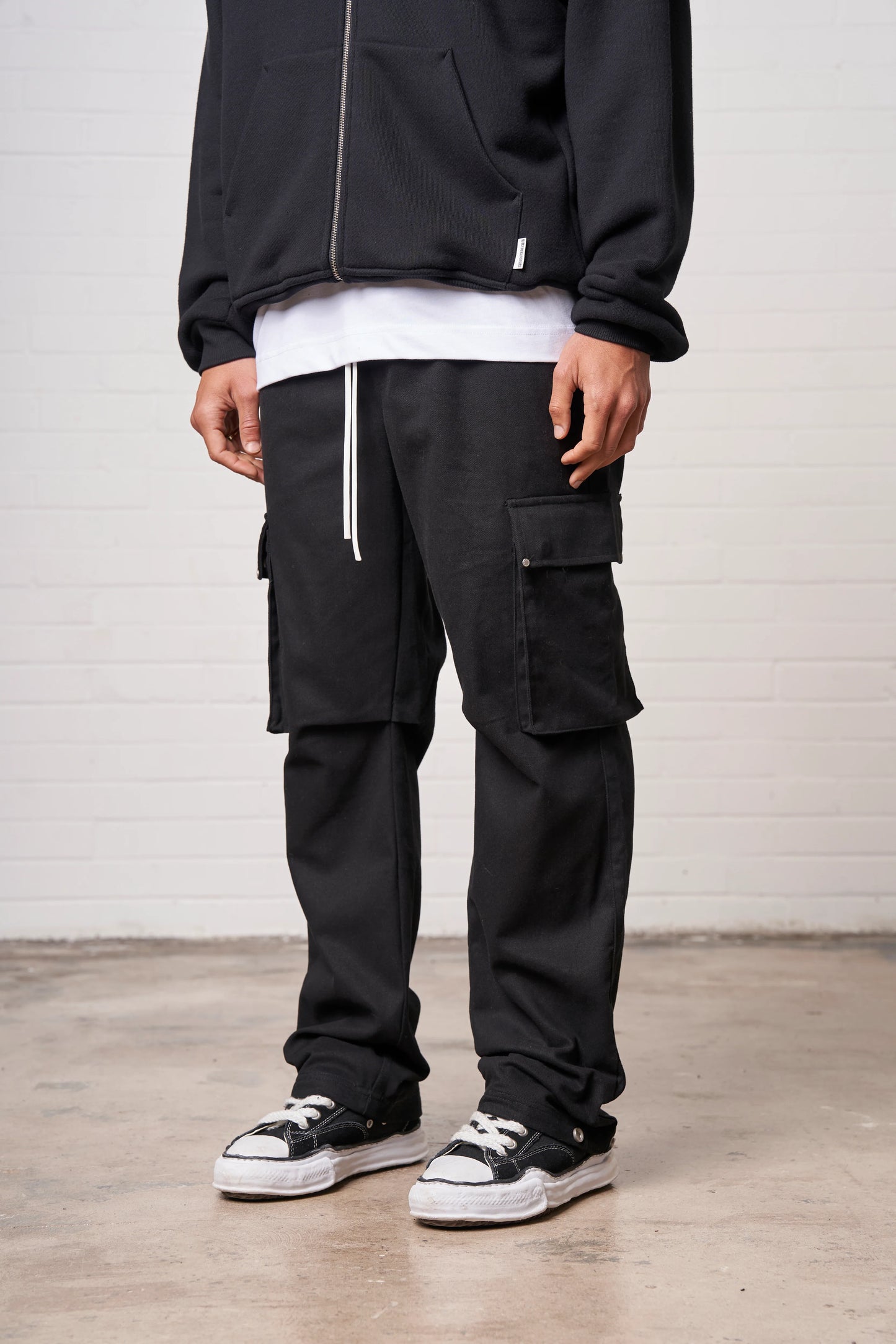 Cargo black