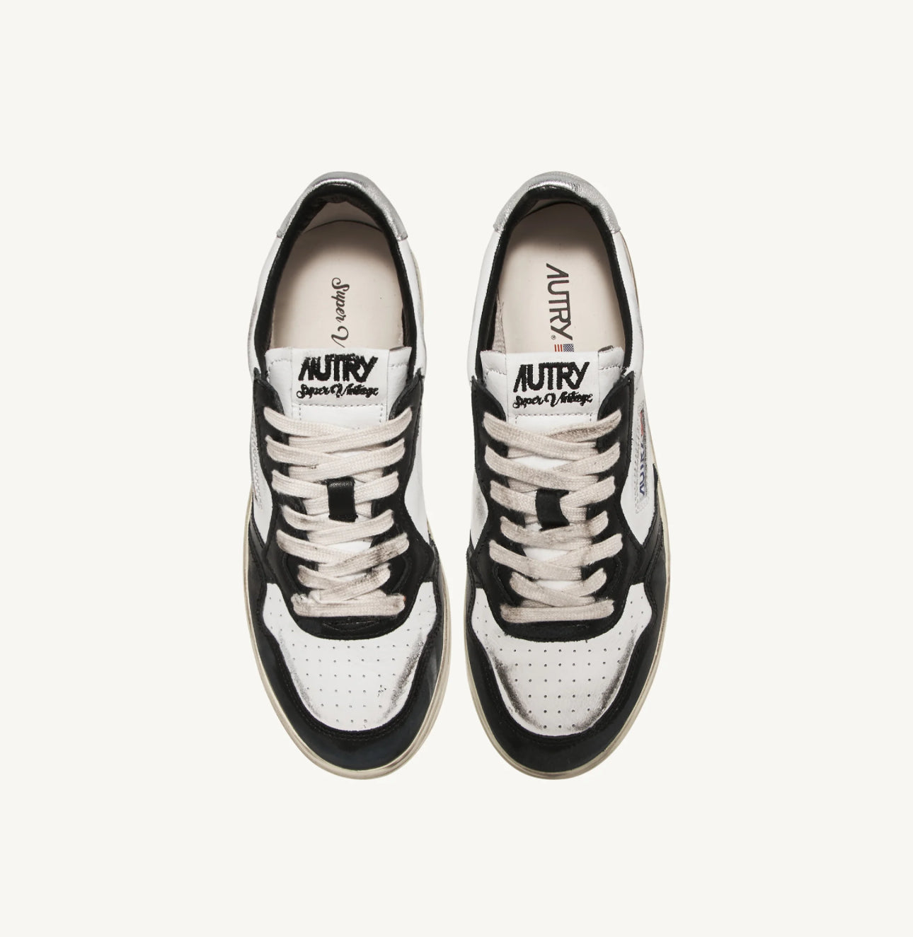 AUTRY SNEAKERS MEDALIST LOW SUPER VINTAGE SNEAKERS IN WHITE BLACK AND SILVER LEATHER