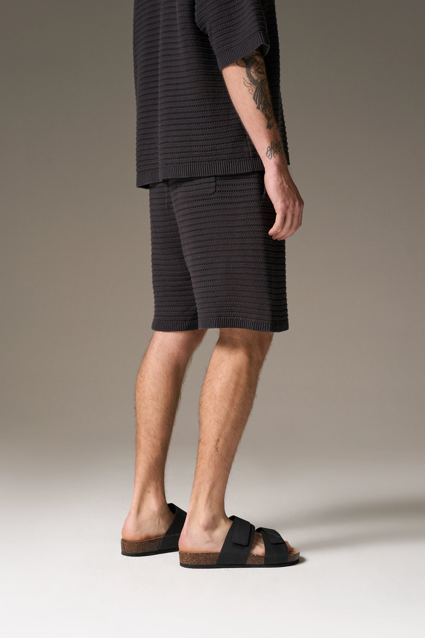 KNITTED SHORTS CHARCOAL