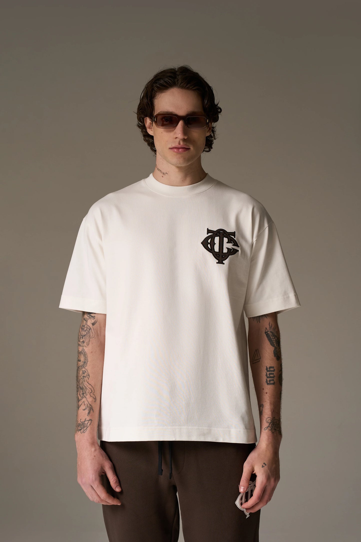 MONOGRAM EMBLEM T-SHIRT OFF WHITE