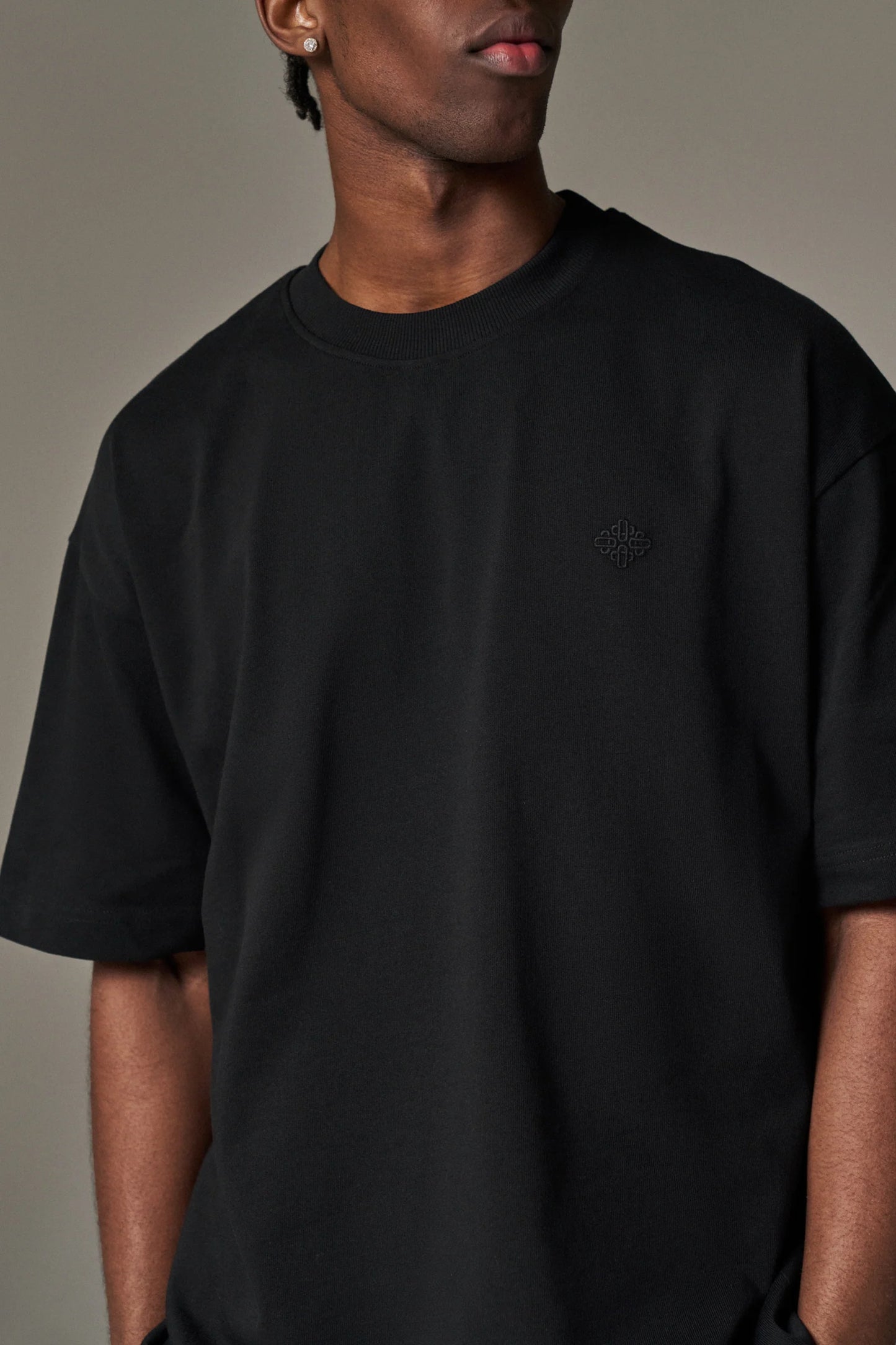 LAUNDERED CLASSICS T-SHIRT BLACK