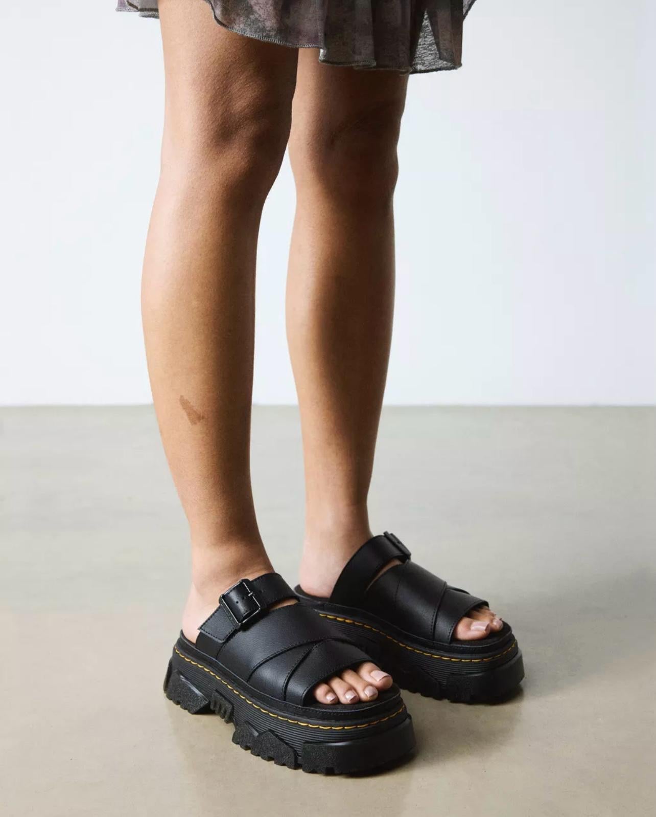 DR MARTENS