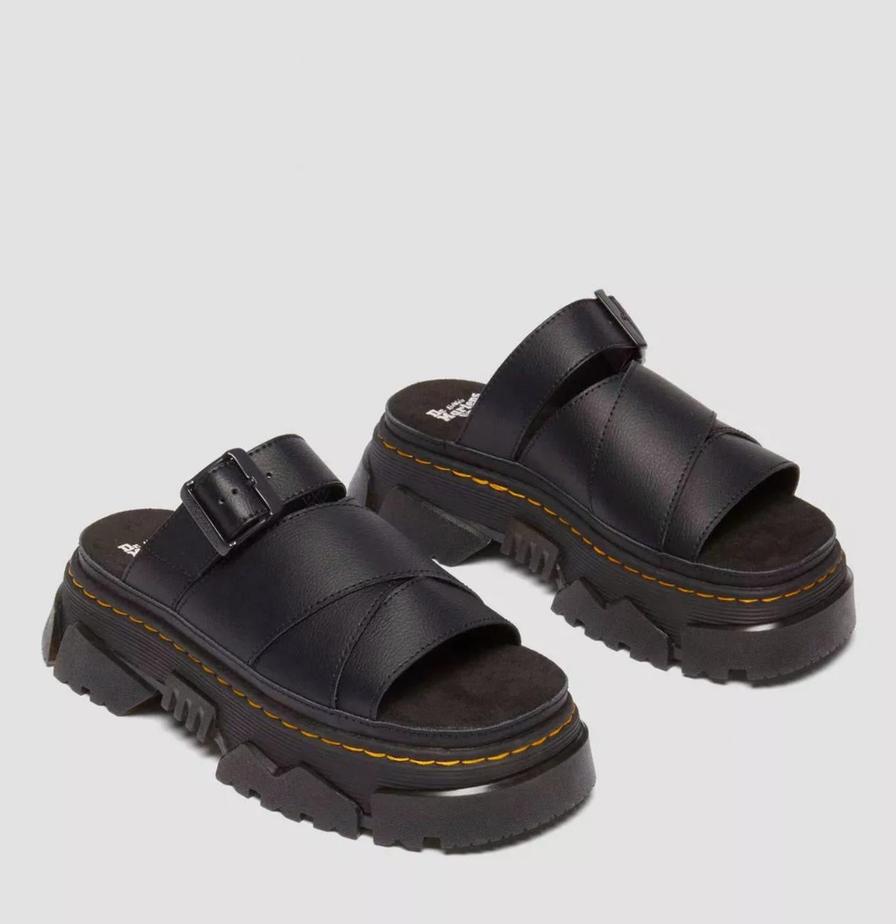 DR MARTENS