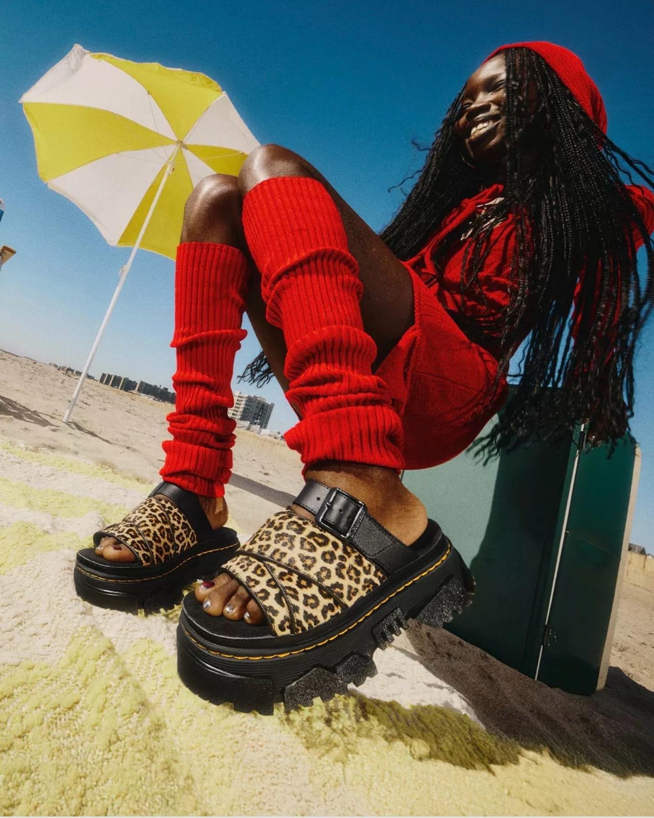DR MARTENS