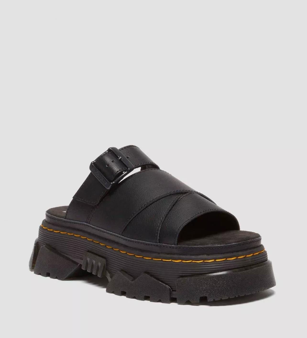 DR MARTENS