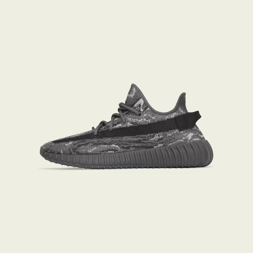 adidas Yeezy Boost 350 V2
‘Mx Dark Salt’