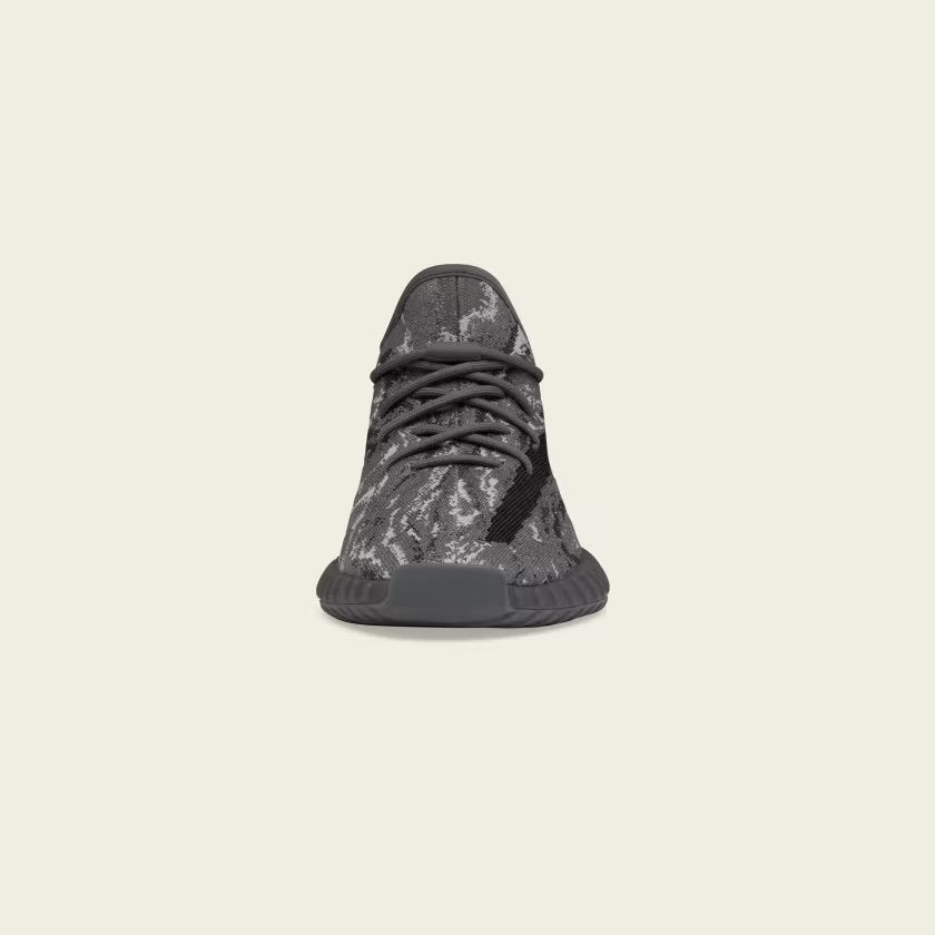 adidas Yeezy Boost 350 V2
‘Mx Dark Salt’