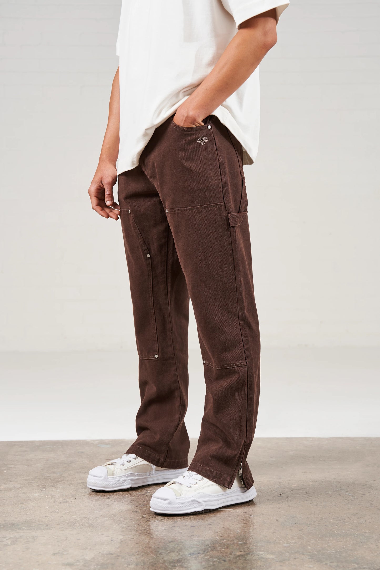 TWILL RIVET DETAIL CARPENTER PANT