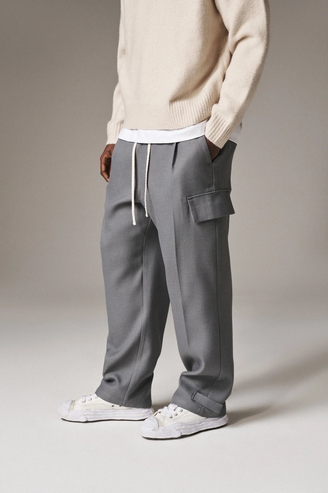PLEATED WIDE LEG WOOL BLEND TROUSER GREY