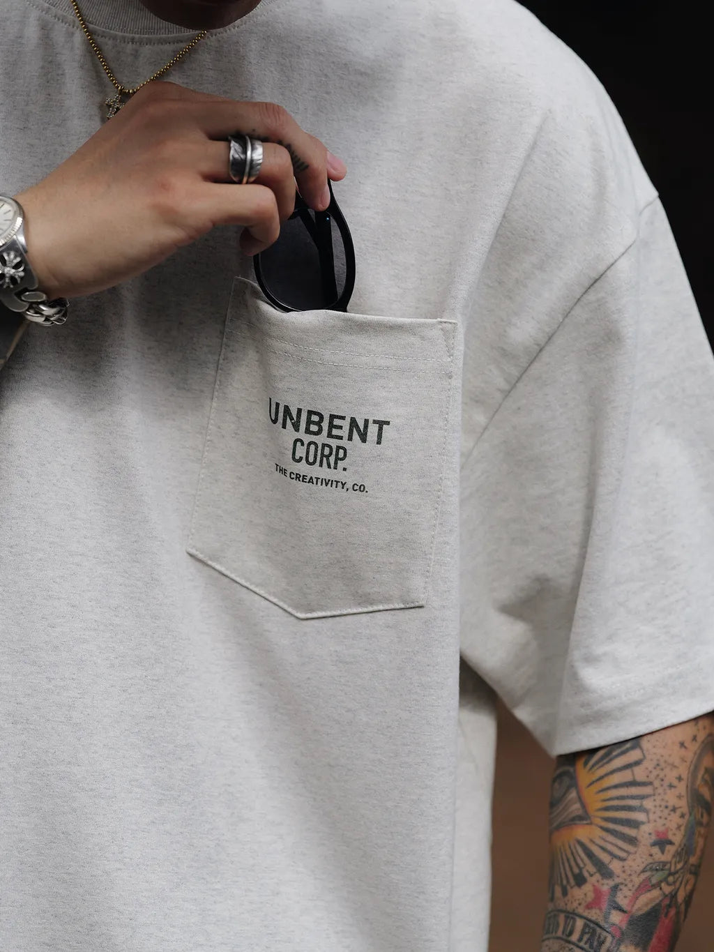 CRACKLE DISTRESSED PRINT TEE IVORY