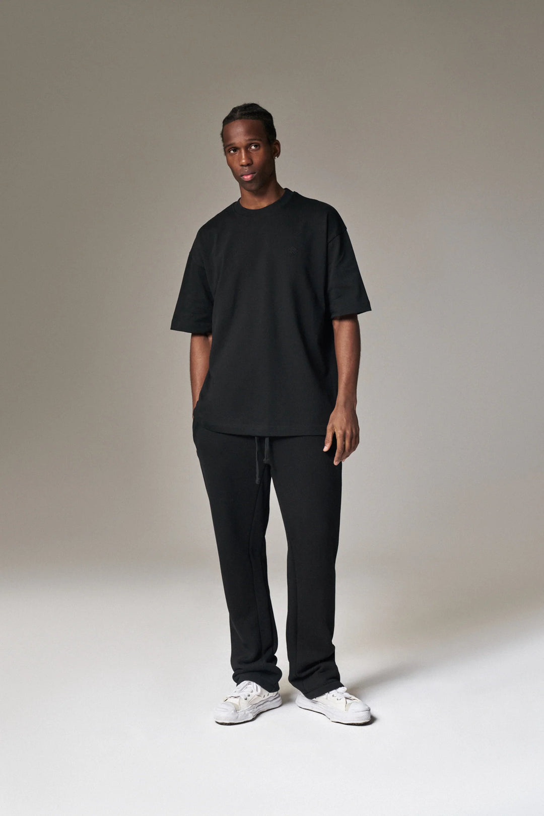 LAUNDERED CLASSICS T-SHIRT BLACK
