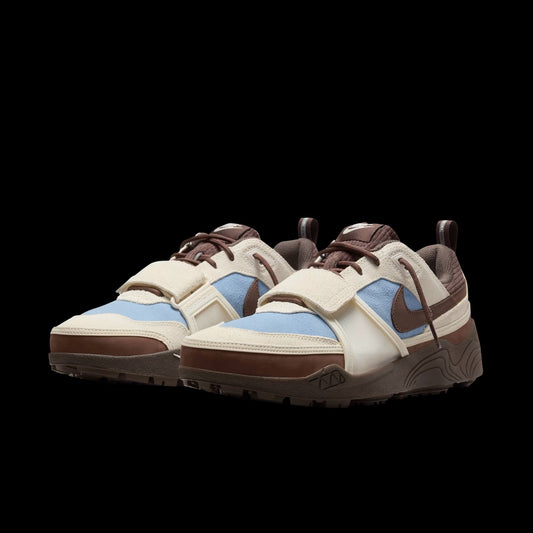 Zoom Field Jaxx Pale Ivory and Leche Blue