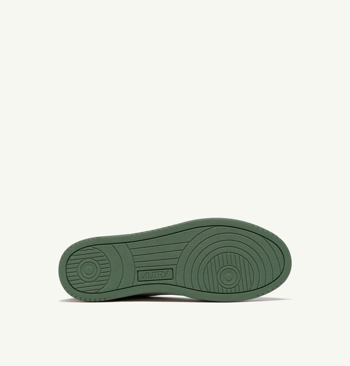 AUTRY SNEAKERS MEDALIST LOW SNEAKERS IN MILITARY AND SEA SPAY SUEDE AND LEATHER AULM - BW02