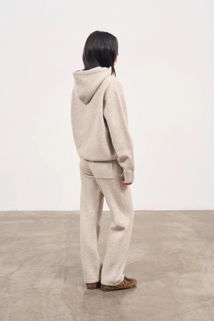 FLUFFY EMBLEM KNITTED HOODIE
