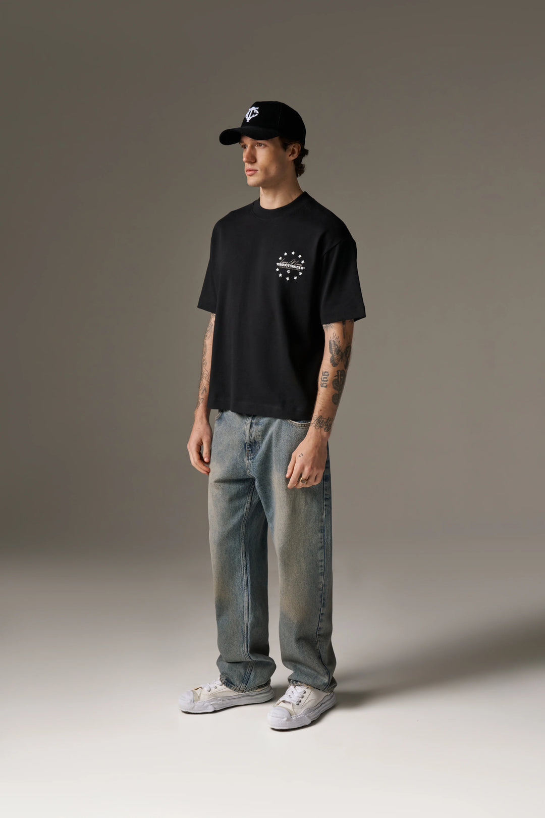 LEGACY OF LUXURY T-SHIRT BLACK