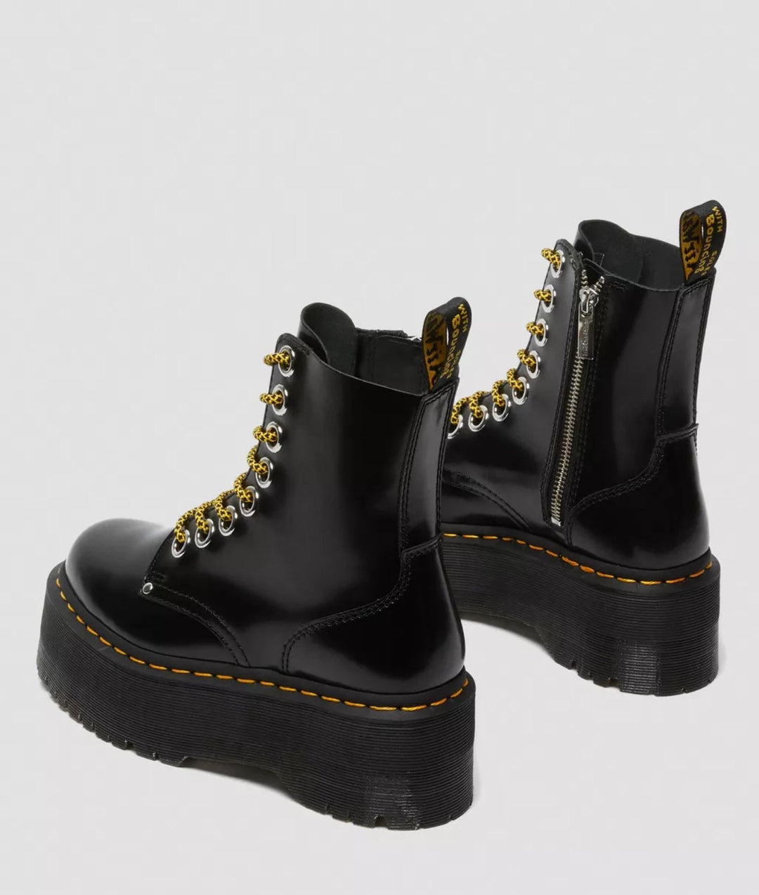 DR MARTENS