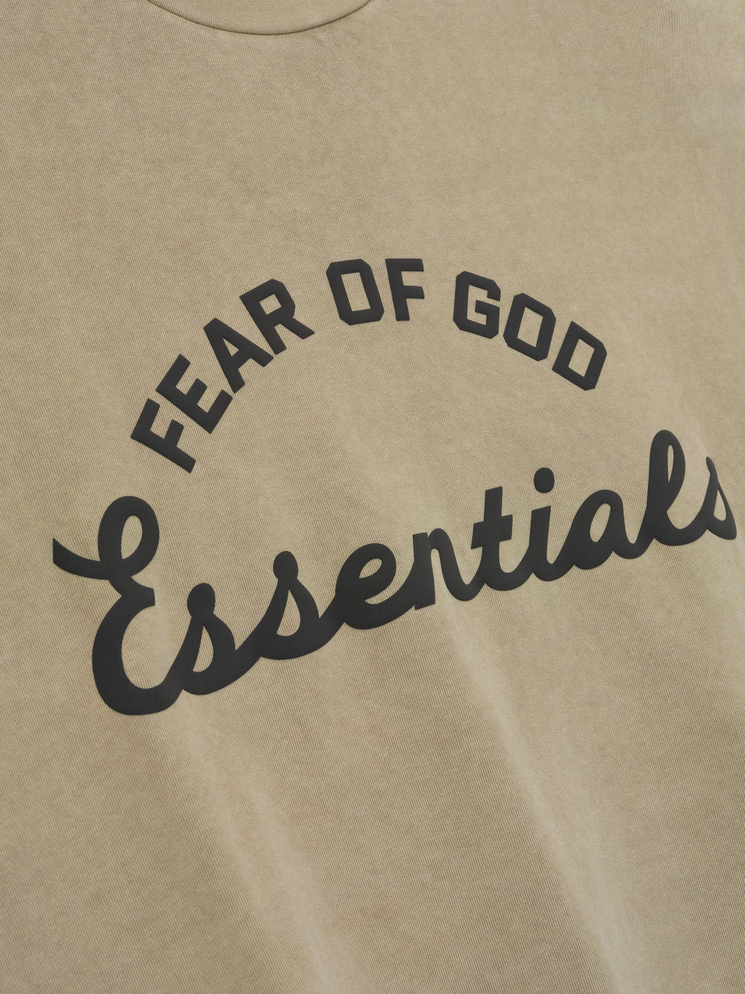 ESSENTIALS Training 90s Tee Faded Dune