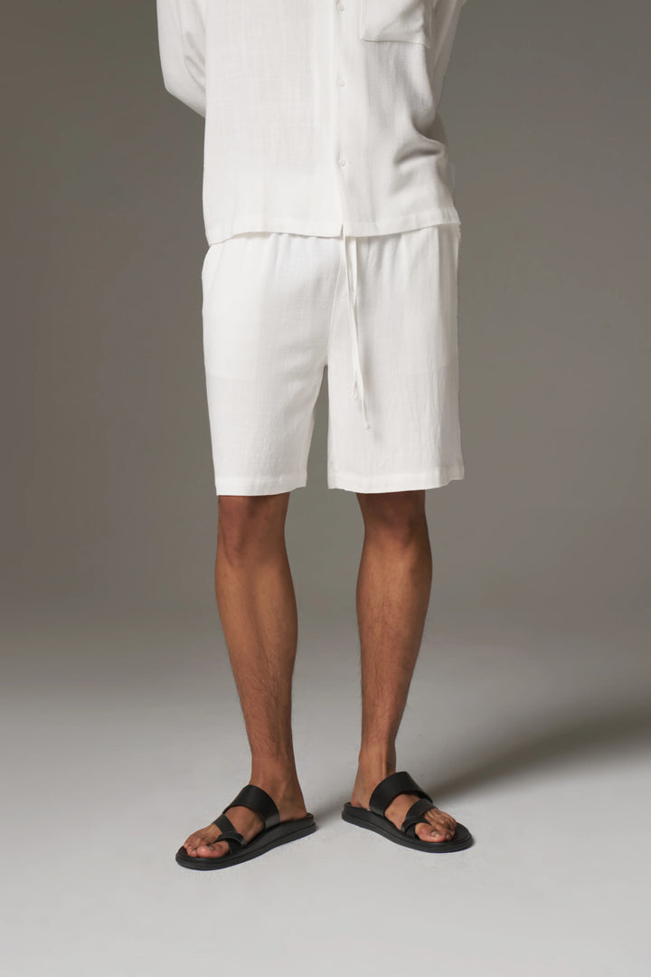 TEXTURED WOVEN SHORTS WHITE