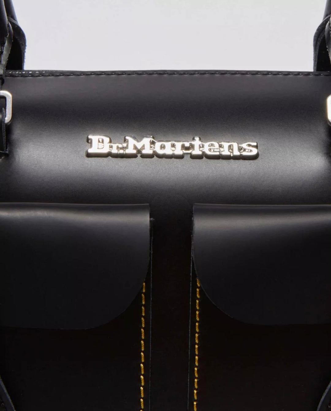 DR MARTENS תיק טופ הנדל שחור