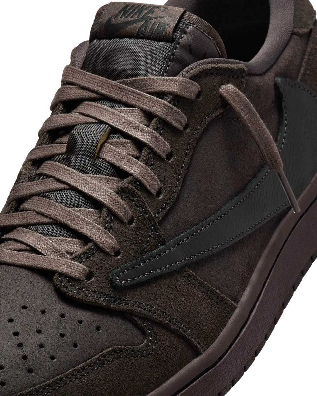 TRAVIS SCOTT X AIR JORDAN 1 LOW OG “VELVET BROWN”