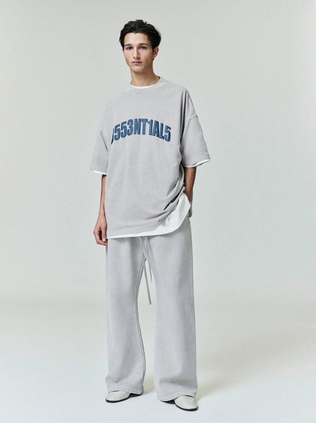 ESSENTIALS New York 90s Tee - Smoke Grey