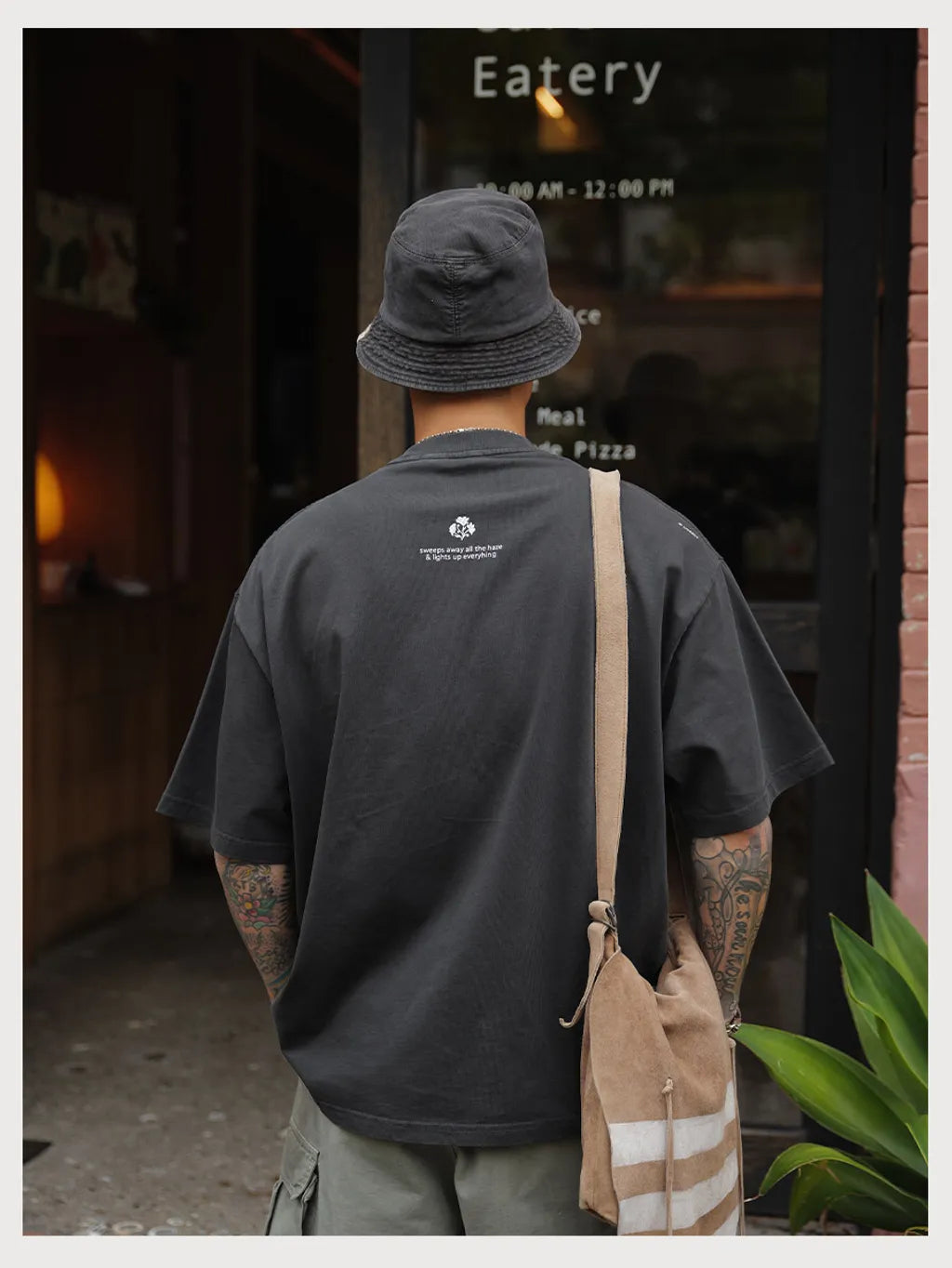 UNBANT LOGO VINTAGE TEE CARBON BLACK