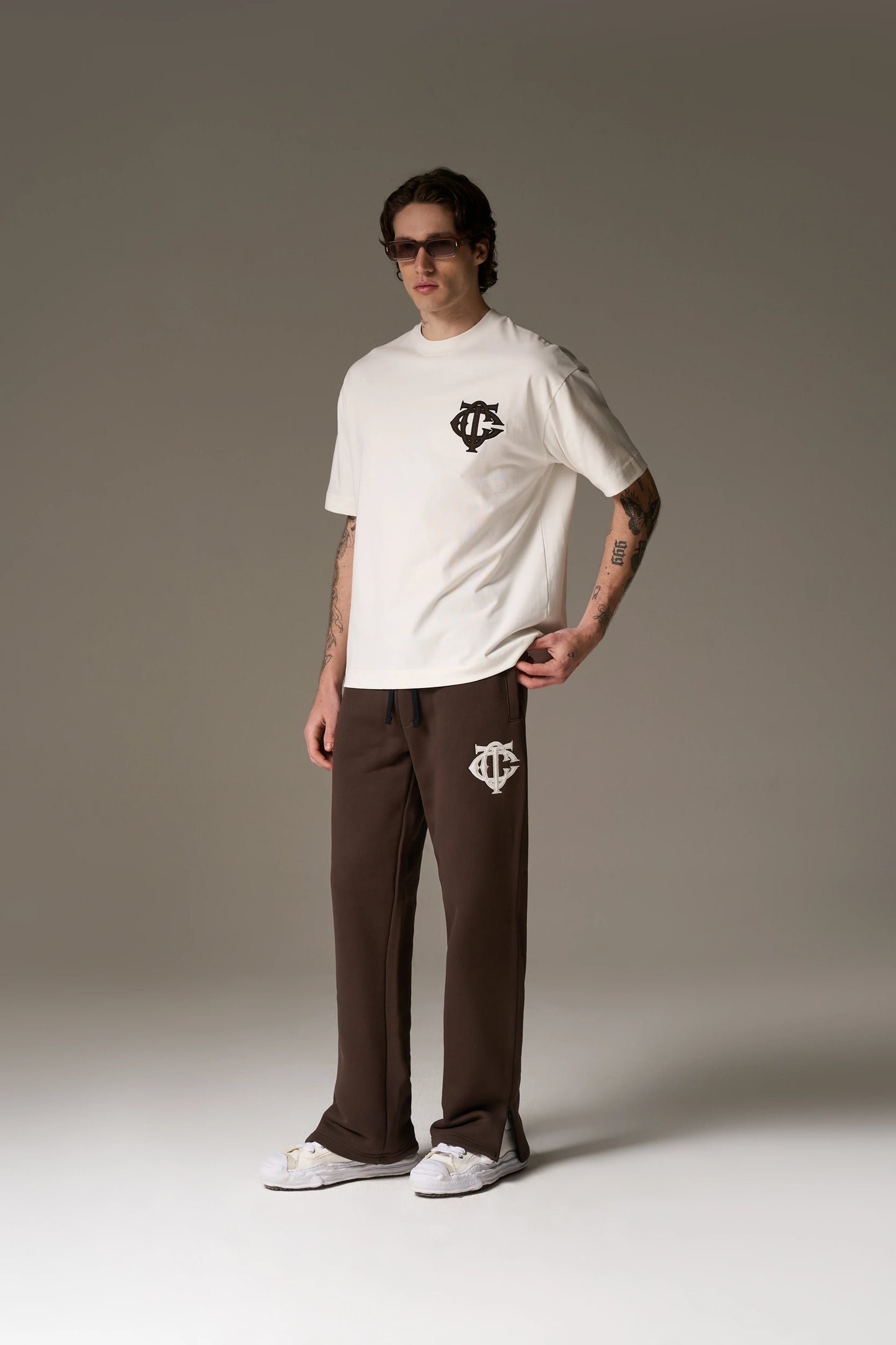 MONOGRAM EMBLEM T-SHIRT OFF WHITE