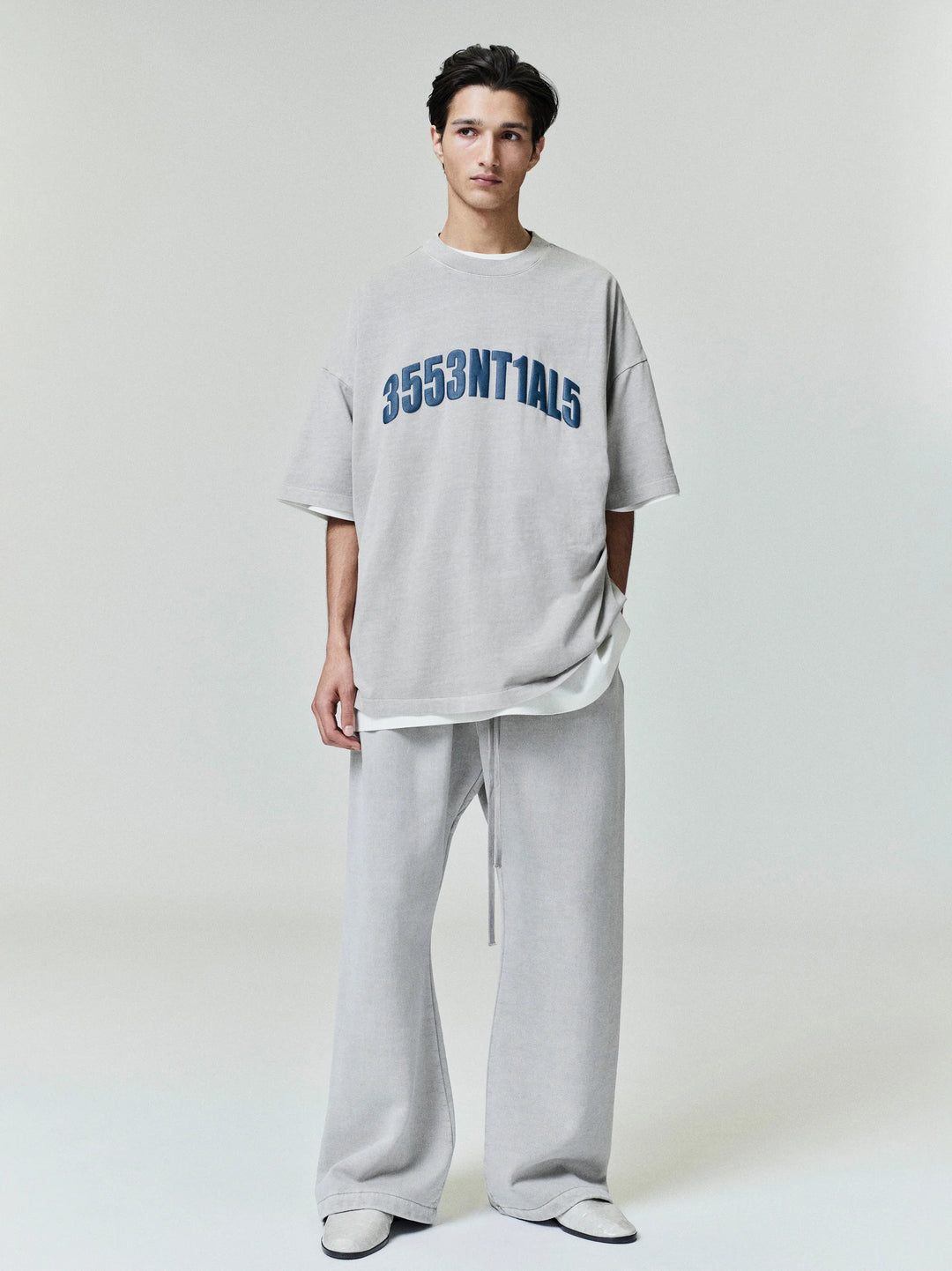 ESSENTIALS New York 90s Tee - Smoke Grey