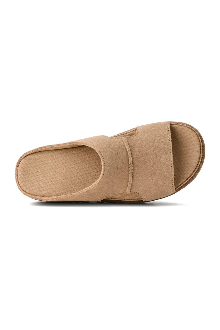 כפכפי זמש קרם UGG Goldenstar Hi Cutout