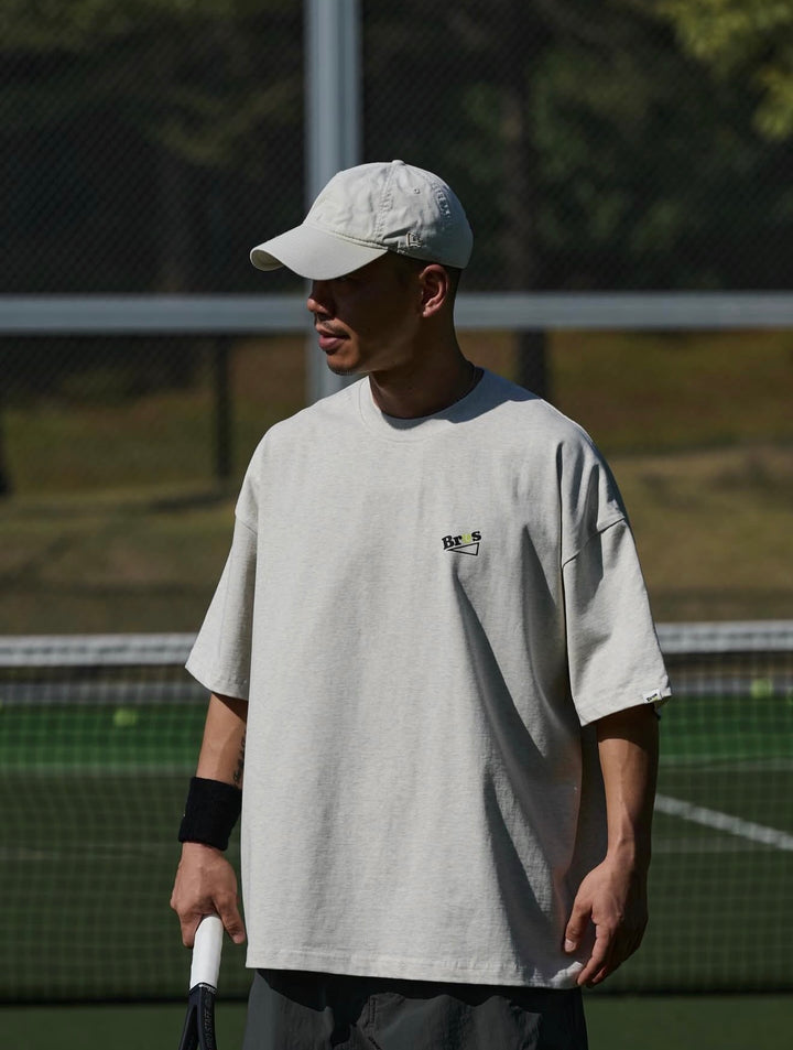 BROSHOOD TENNIS SS26 TEE GREY