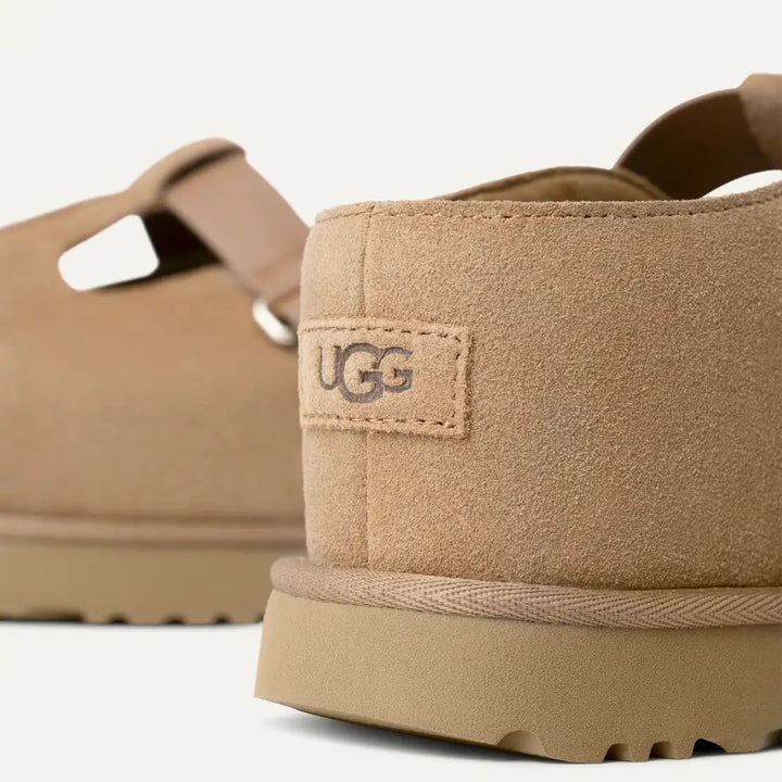 פכף פלטפורמה גולדנסטאר היי קלוג סנד UGG