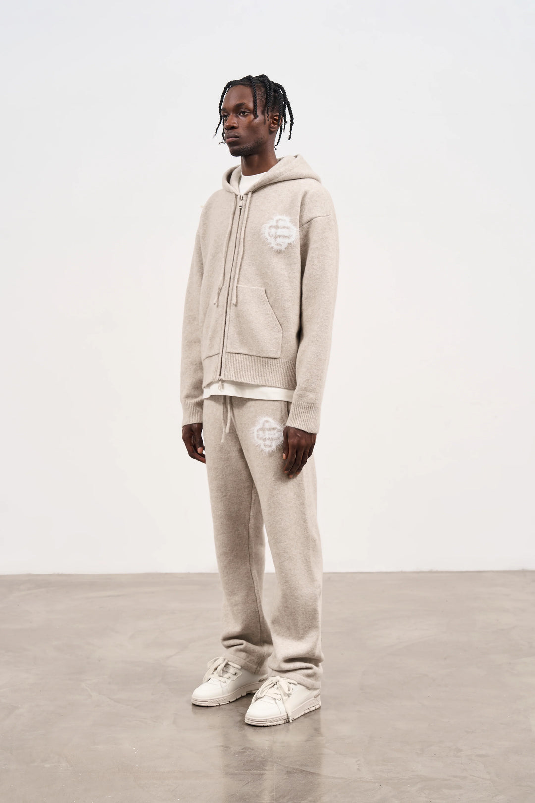 FLUFFY EMBLEM ZIP THROUGH KNITTED HOODIE
