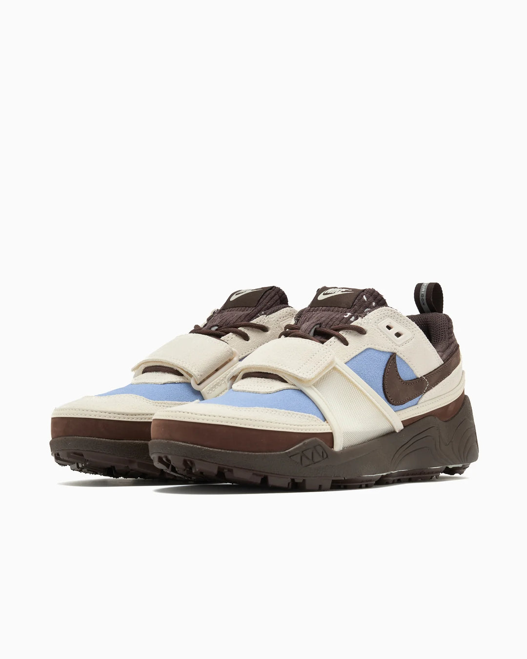 Nike x Travis Scott Zoom Field Jaxx "Leche Blue"