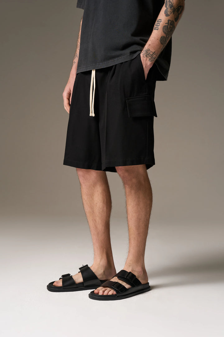 WIDE LEG SIDE POCKET SHORTS BLACK