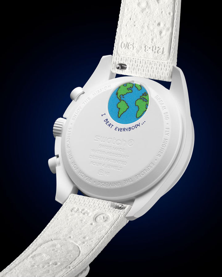 Swatch x Omega Bioceramic Mission To Earthphase Moonshine Gold "Cold Moon" SO33W701L שעון אומגה בשיתוף פעולה עם סווטש