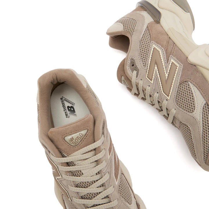 NEW BALANCE 9060 SNEAKER
MUSHROOM