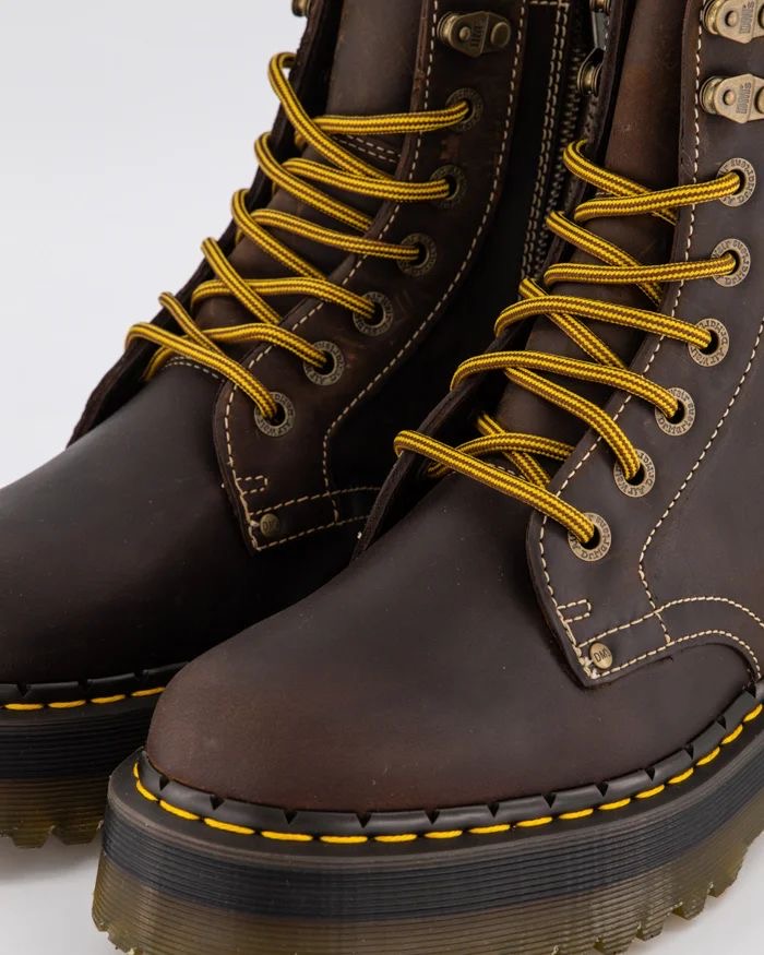 DR MARTENS