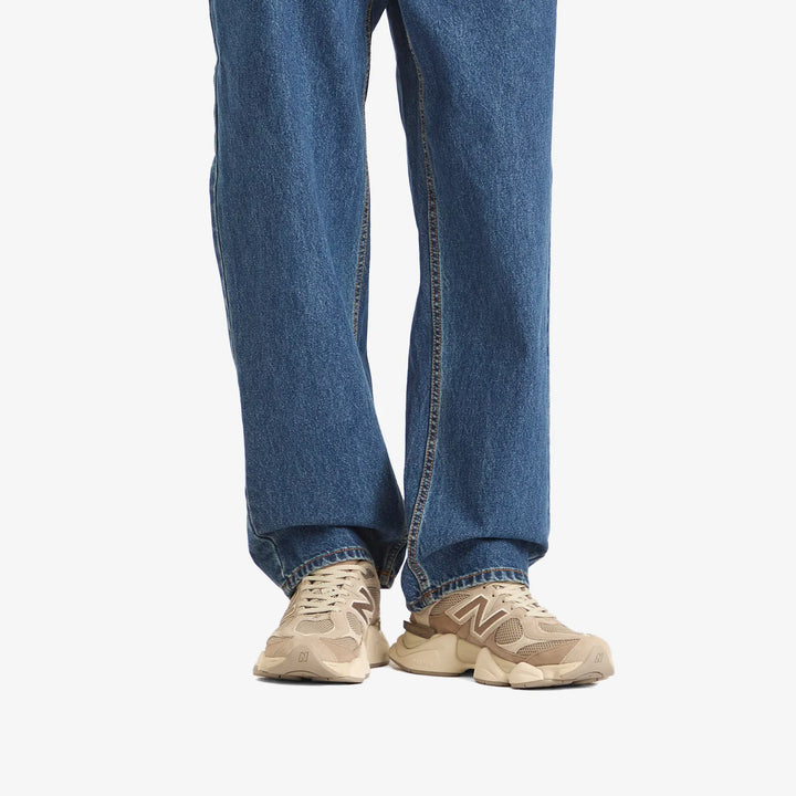 NEW BALANCE 9060 SNEAKER
MUSHROOM