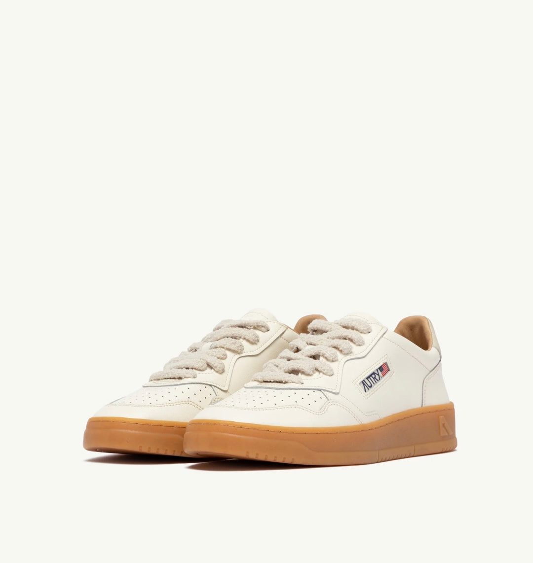 AUTRY SNEAKERS MEDALIST LOW SNEAKERS IN MARSHMALLOW LEATHER AULM - BD01